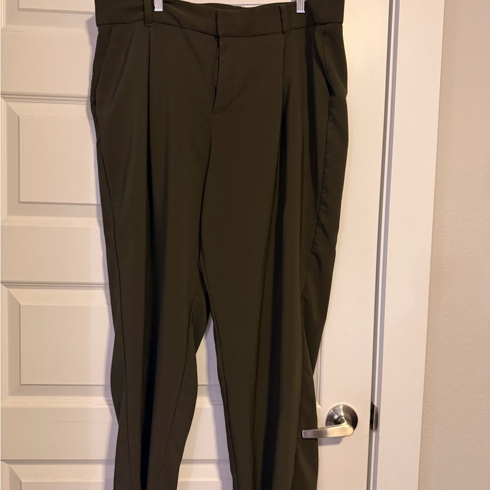 Maurices women’s  Olive Green Dress Pants